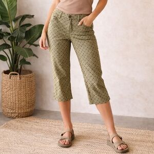 prAna Breathe Capri, Green Geometric Print, M, Gorpcore, Utility, Travel